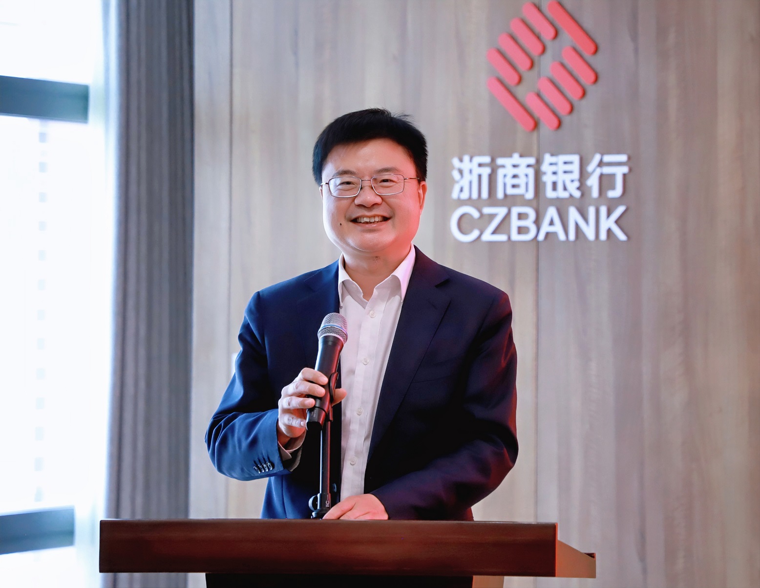 1765530693106047928.jpg 4.jpg